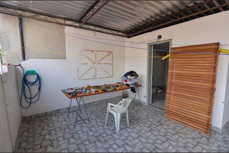 Casa à venda com 98m², 2 quartos e 1 vaga Casa à venda com 98m², 2 quartos e 1 vagaTerraço