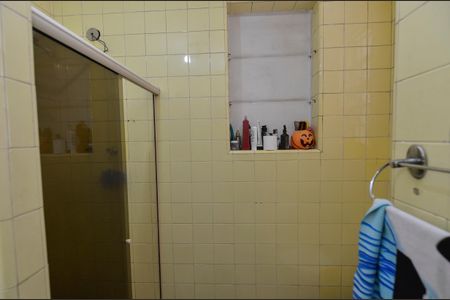 Casa à venda com 98m², 2 quartos e 1 vaga Casa à venda com 98m², 2 quartos e 1 vagaBanheiro