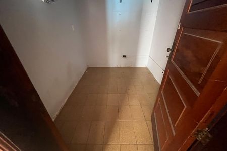 Casa à venda com 310m², 7 quartos e 5 vagasQuarto de serviço