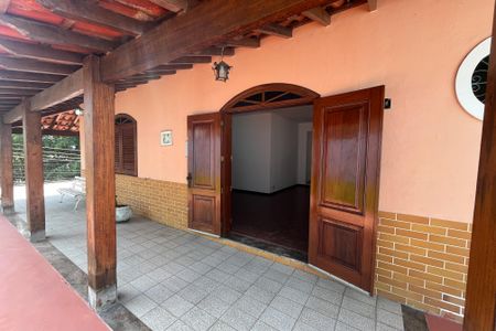 Casa à venda com 310m², 7 quartos e 5 vagasVaranda