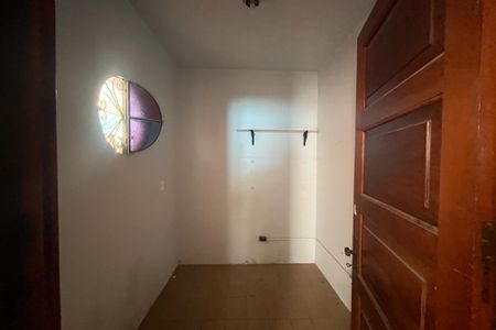 Casa à venda com 310m², 7 quartos e 5 vagasQuarto de serviço