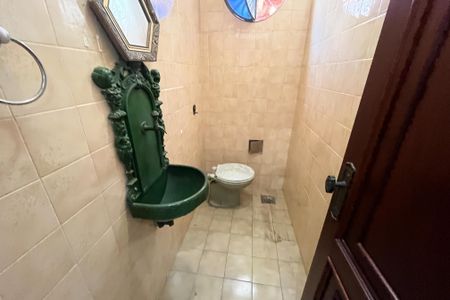 Casa à venda com 310m², 7 quartos e 5 vagasLavabo