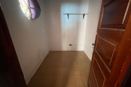 Casa à venda com 310m², 7 quartos e 5 vagasQuarto de serviço