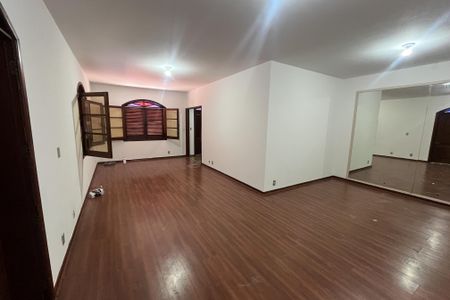 Sala de casa à venda com 7 quartos, 310m² em Jardim Guanabara, Rio de Janeiro