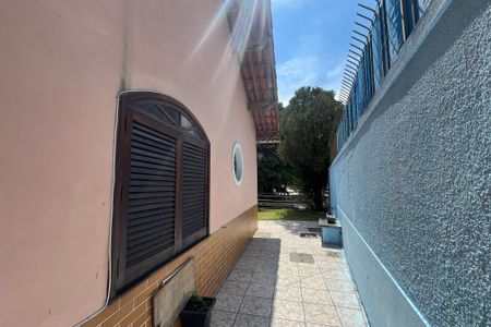 Casa à venda com 310m², 7 quartos e 5 vagasLateral
