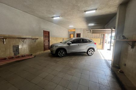 Casa à venda com 310m², 7 quartos e 5 vagasGaragem