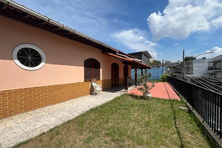 Casa à venda com 310m², 7 quartos e 5 vagasFRente varanda