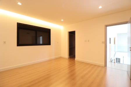 Casa de condomínio para alugar com 312m², 3 quartos e 4 vagasQuarto 3 - Suíte