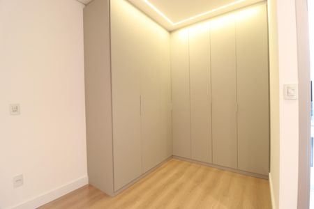 Casa de condomínio para alugar com 312m², 3 quartos e 4 vagasQuarto 1 - Suíte