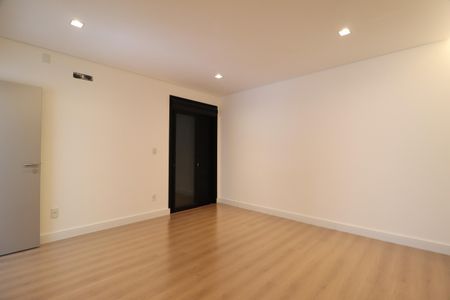 Casa de condomínio para alugar com 312m², 3 quartos e 4 vagasQuarto 3 - Suíte
