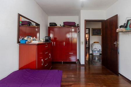 Casa à venda com 286m², 3 quartos e 3 vagas Casa à venda com 286m², 3 quartos e 3 vagasQuarto 1