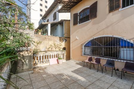 Casa à venda com 286m², 3 quartos e 3 vagas Casa à venda com 286m², 3 quartos e 3 vagasTerraço 2