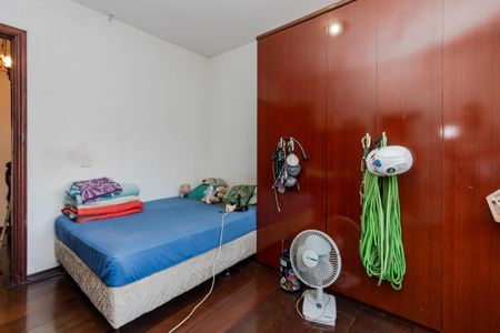 Casa à venda com 286m², 3 quartos e 3 vagas Casa à venda com 286m², 3 quartos e 3 vagasQuarto 2