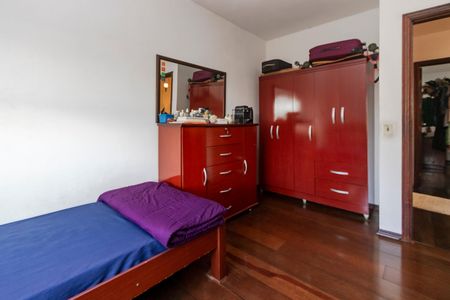 Casa à venda com 286m², 3 quartos e 3 vagas Casa à venda com 286m², 3 quartos e 3 vagasQuarto 1