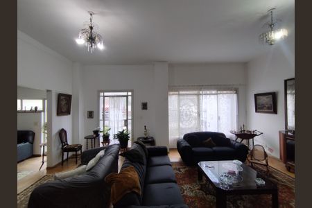 Casa para alugar com 300m², 3 quartos e 6 vagasSala 