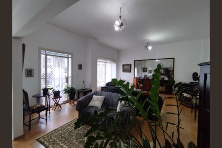 Casa para alugar com 300m², 3 quartos e 6 vagasSala 