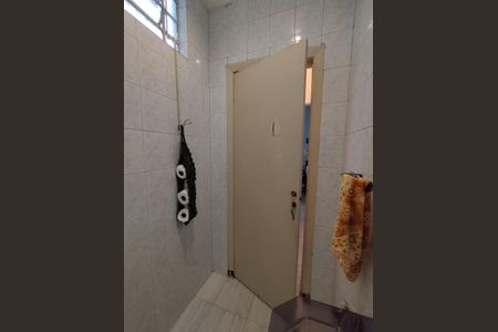 Casa para alugar com 300m², 3 quartos e 6 vagasBanheiro - torneira