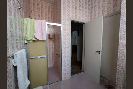 Casa para alugar com 300m², 3 quartos e 6 vagasBanheiro - torneira