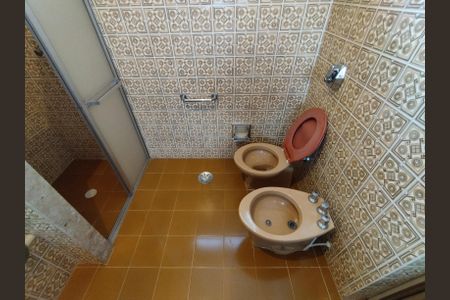 Casa para alugar com 300m², 3 quartos e 6 vagasBanheiro - torneira