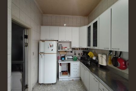 Casa para alugar com 300m², 3 quartos e 6 vagasCozinha - Torneira