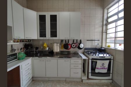 Casa para alugar com 300m², 3 quartos e 6 vagasCozinha - Torneira