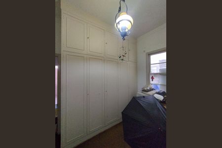 Casa para alugar com 300m², 3 quartos e 6 vagasQuarto 