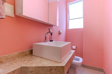 Apartamento à venda com 100m², 2 quartos e 1 vagaLavabo