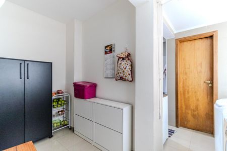 Apartamento à venda com 100m², 2 quartos e 1 vagaÁrea de Serviço