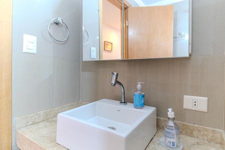 Apartamento à venda com 100m², 2 quartos e 1 vagaBanheiro Social