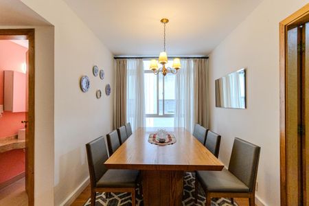 Apartamento à venda com 100m², 2 quartos e 1 vagaSala