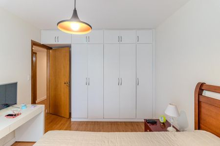 Apartamento à venda com 100m², 2 quartos e 1 vagaQuarto 2
