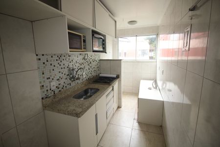 Apartamento à venda com 64m², 2 quartos e 1 vagaCozinha e Área de Serviço