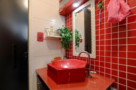 Apartamento para alugar com 48m², 2 quartos e 1 vaga Apartamento para alugar com 48m², 2 quartos e 1 vagaBanheiro