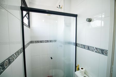 Apartamento para alugar com 80m², 2 quartos e 1 vaga Apartamento para alugar com 80m², 2 quartos e 1 vagaBanheiro da Suíte 1