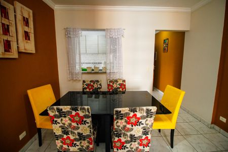 Apartamento para alugar com 80m², 2 quartos e 1 vaga Apartamento para alugar com 80m², 2 quartos e 1 vagaSala