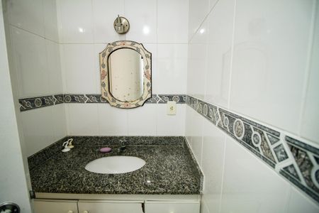 Apartamento para alugar com 80m², 2 quartos e 1 vaga Apartamento para alugar com 80m², 2 quartos e 1 vagaBanheiro da Suíte 1