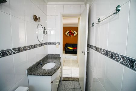 Apartamento para alugar com 80m², 2 quartos e 1 vaga Apartamento para alugar com 80m², 2 quartos e 1 vagaBanheiro Social