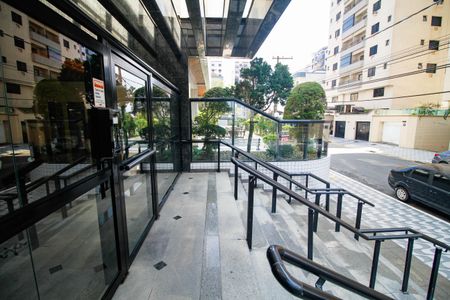 Apartamento para alugar com 80m², 2 quartos e 1 vaga Apartamento para alugar com 80m², 2 quartos e 1 vagaFachada