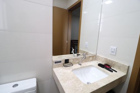 Apartamento para alugar com 115m², 3 quartos e 2 vagasBanheiro do Quarto 1