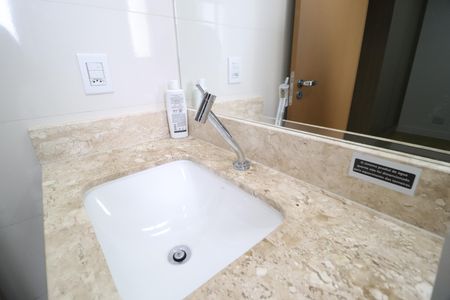 Apartamento para alugar com 115m², 3 quartos e 2 vagasBanheiro do Quarto 2