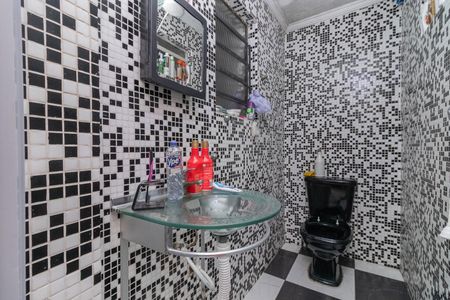 Casa à venda com 399m², 4 quartos e 2 vagasBanheiro 4