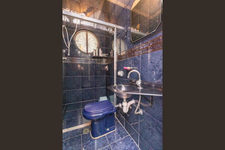 Casa à venda com 399m², 4 quartos e 2 vagasBanheiro 3