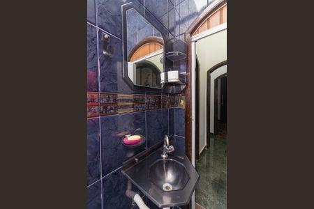 Casa à venda com 399m², 4 quartos e 2 vagasBanheiro 3