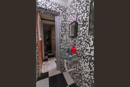 Casa à venda com 399m², 4 quartos e 2 vagasBanheiro 4