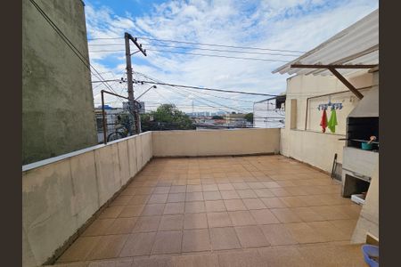 Casa à venda com 200m², 3 quartos e 2 vagasVaranda