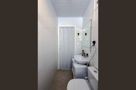 Casa de condomínio à venda com 200m², 3 quartos e 3 vagas Casa de condomínio à venda com 200m², 3 quartos e 3 vagasBanheiro de serviço