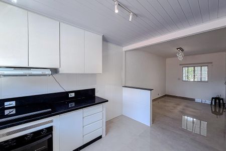 Casa de condomínio à venda com 200m², 3 quartos e 3 vagas Casa de condomínio à venda com 200m², 3 quartos e 3 vagasCozinha