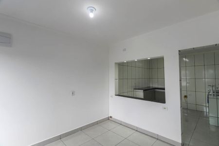 Casa para alugar com 1 quarto, 48m² em Parque Sao Rafael, São Paulo