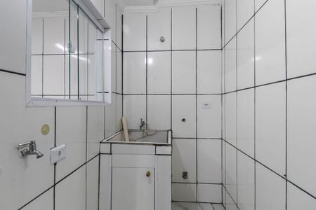 Casa para alugar com 48m², 1 quarto e sem vaga