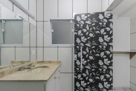 Casa para alugar com 48m², 1 quarto e sem vaga